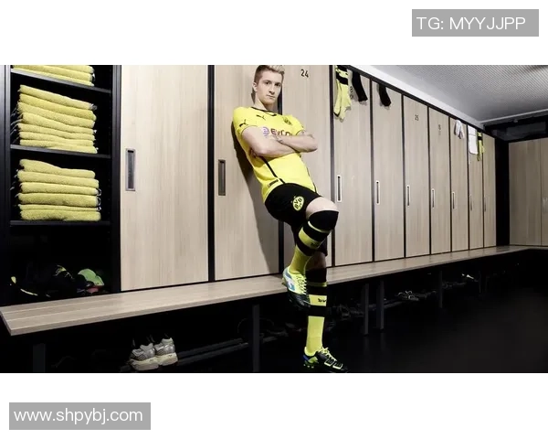 足球明星女装高清写真展现独特魅力与时尚风采